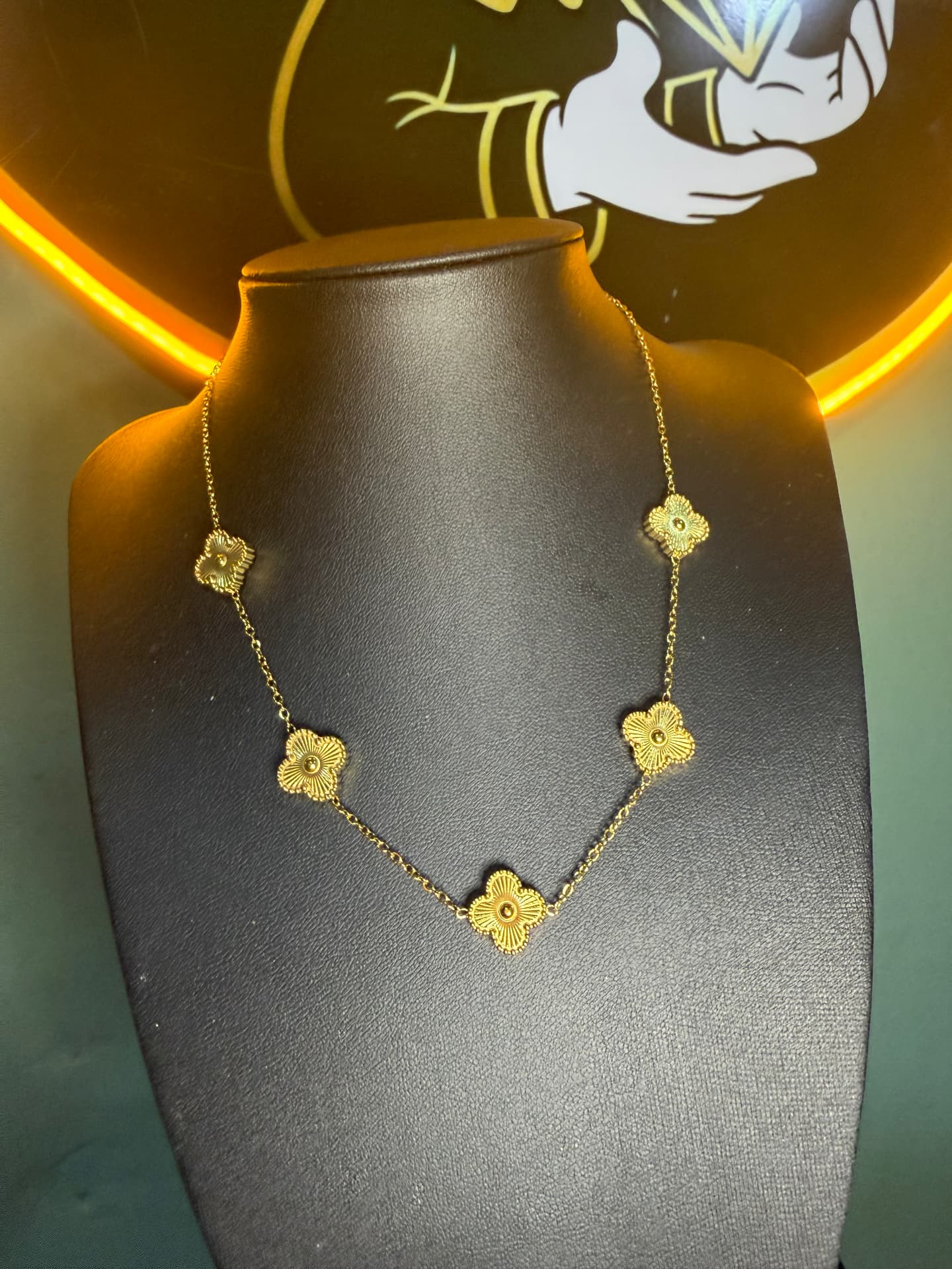 Cadena Van Cleef Dorada